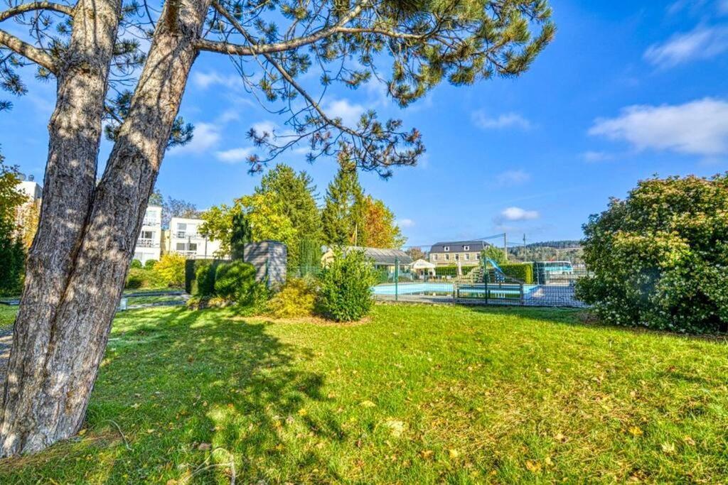 3 Studios - 3 Ambiances - Tout Confort - Piscine Ouverte Juillet Aout - Zwembad Open July Augustus Han-sur-Lesse Exterior foto
