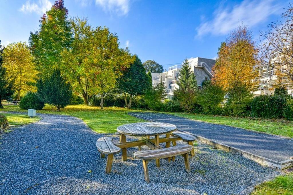 3 Studios - 3 Ambiances - Tout Confort - Piscine Ouverte Juillet Aout - Zwembad Open July Augustus Han-sur-Lesse Exterior foto